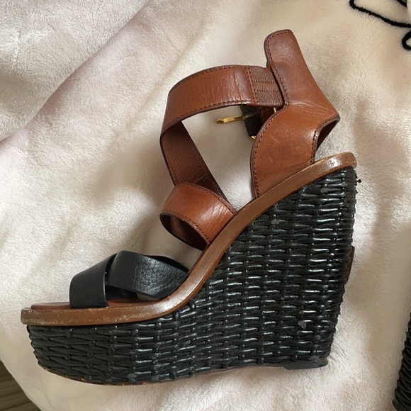 Louis Vuitton Wedge Sandals size 37 - Picture 5 of 12